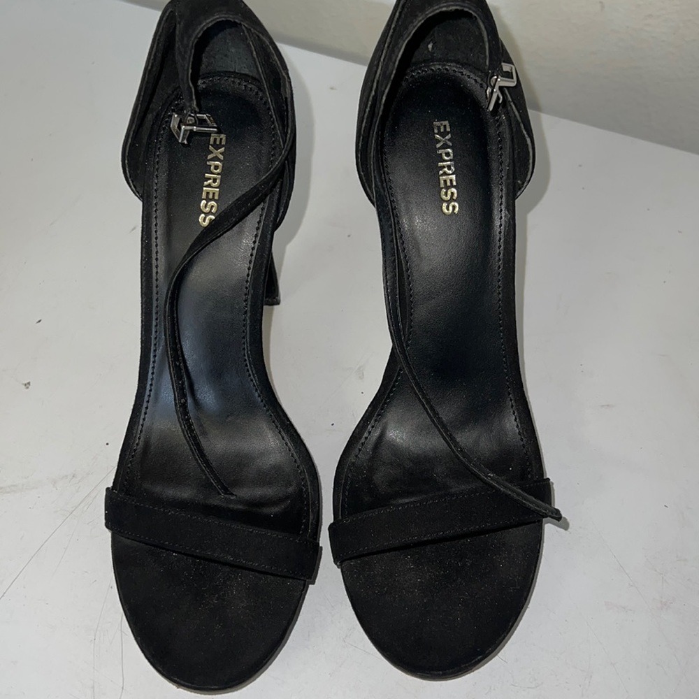 Express Heels